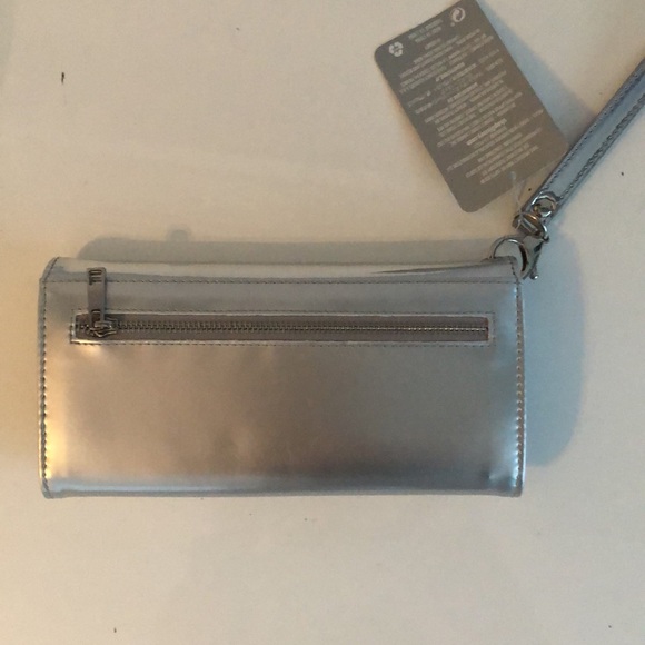 Disney metallic silver wallet - Picture 4 of 5